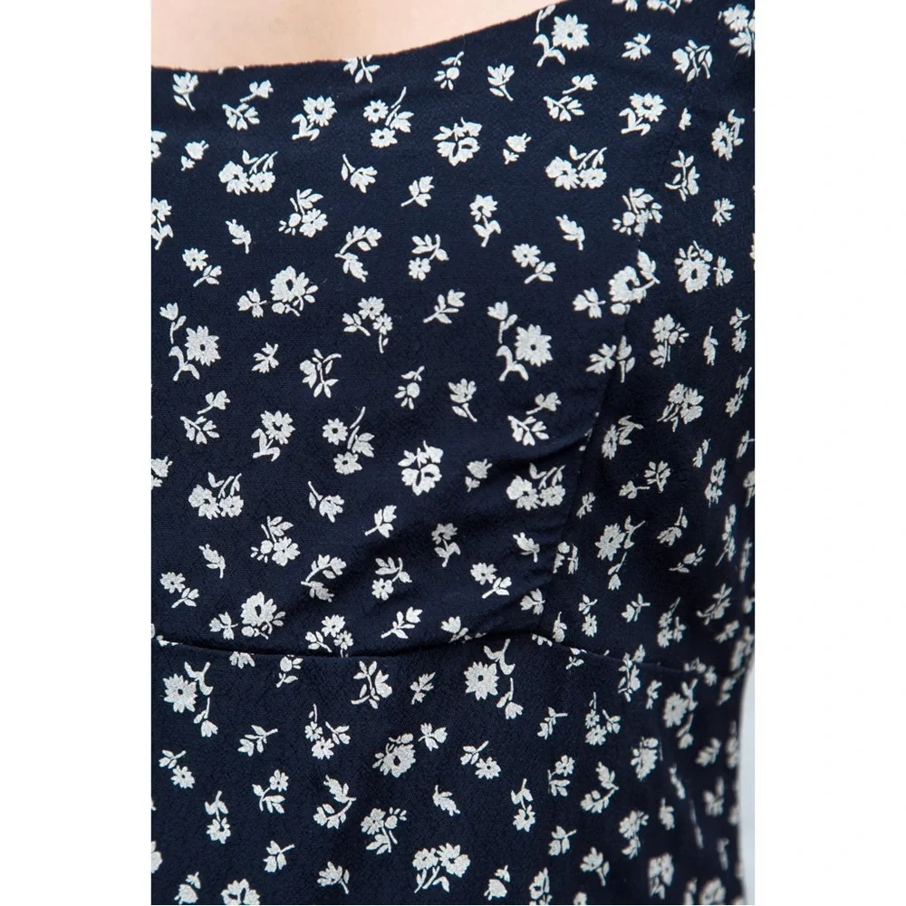 Brandy Melville Colleen Dress - Picture 5 of 5